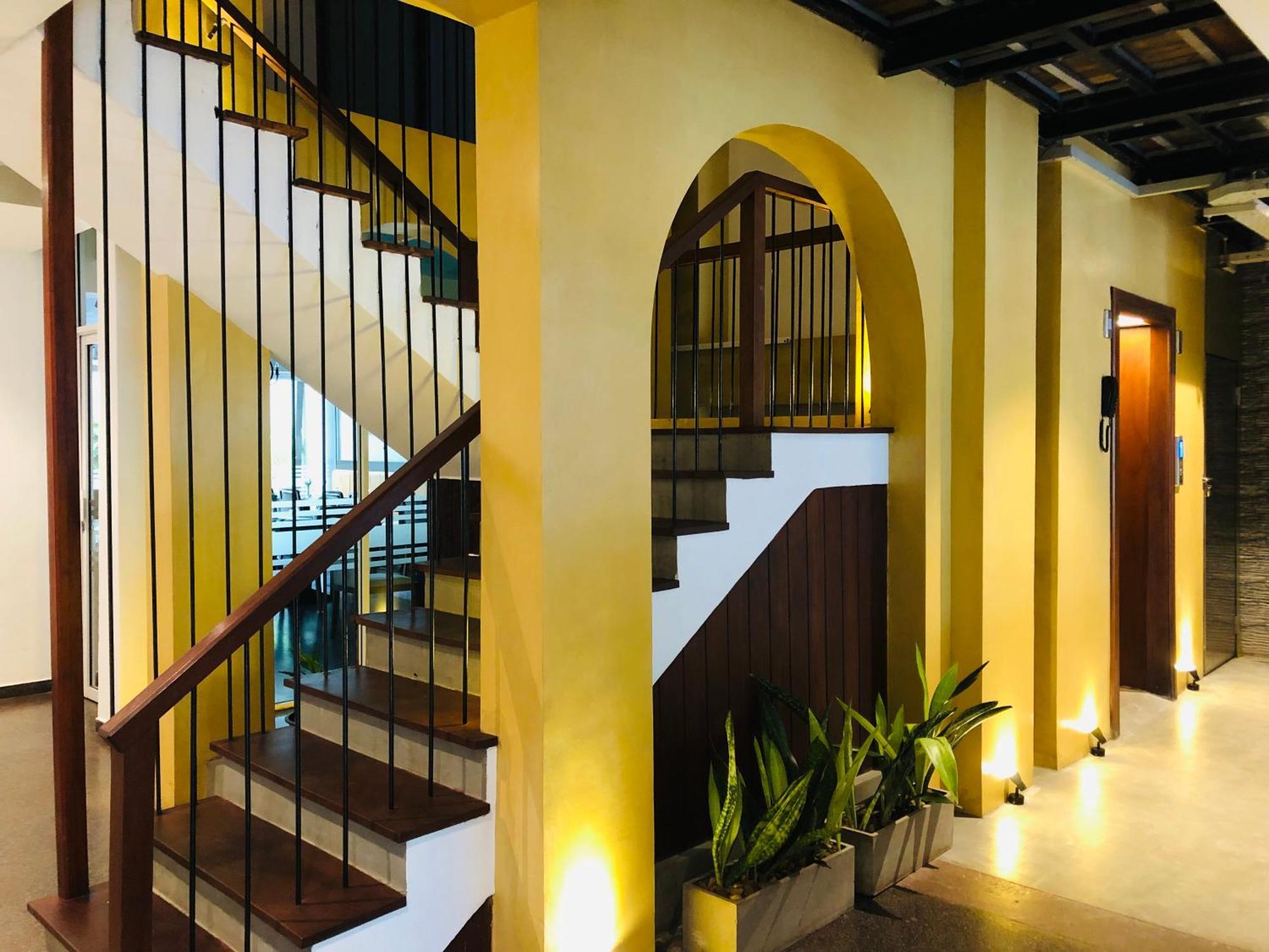 Tropic Inn - Mount Lavinia Watumulla Exterior photo