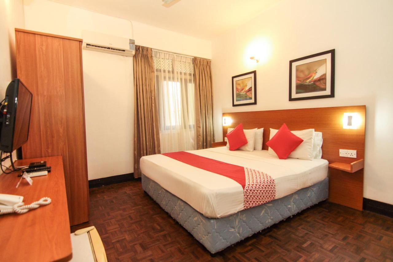 Tropic Inn - Mount Lavinia Watumulla Exterior photo