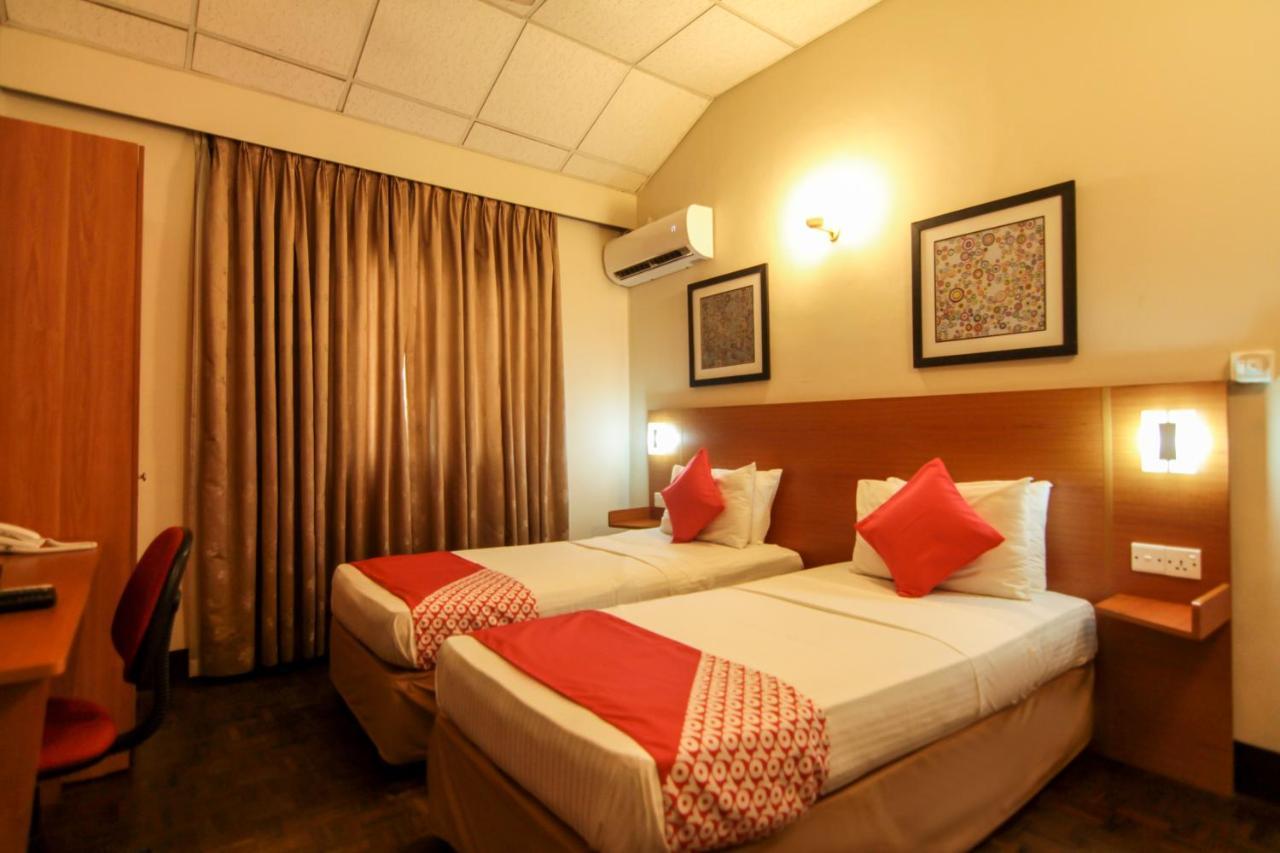 Tropic Inn - Mount Lavinia Watumulla Exterior photo