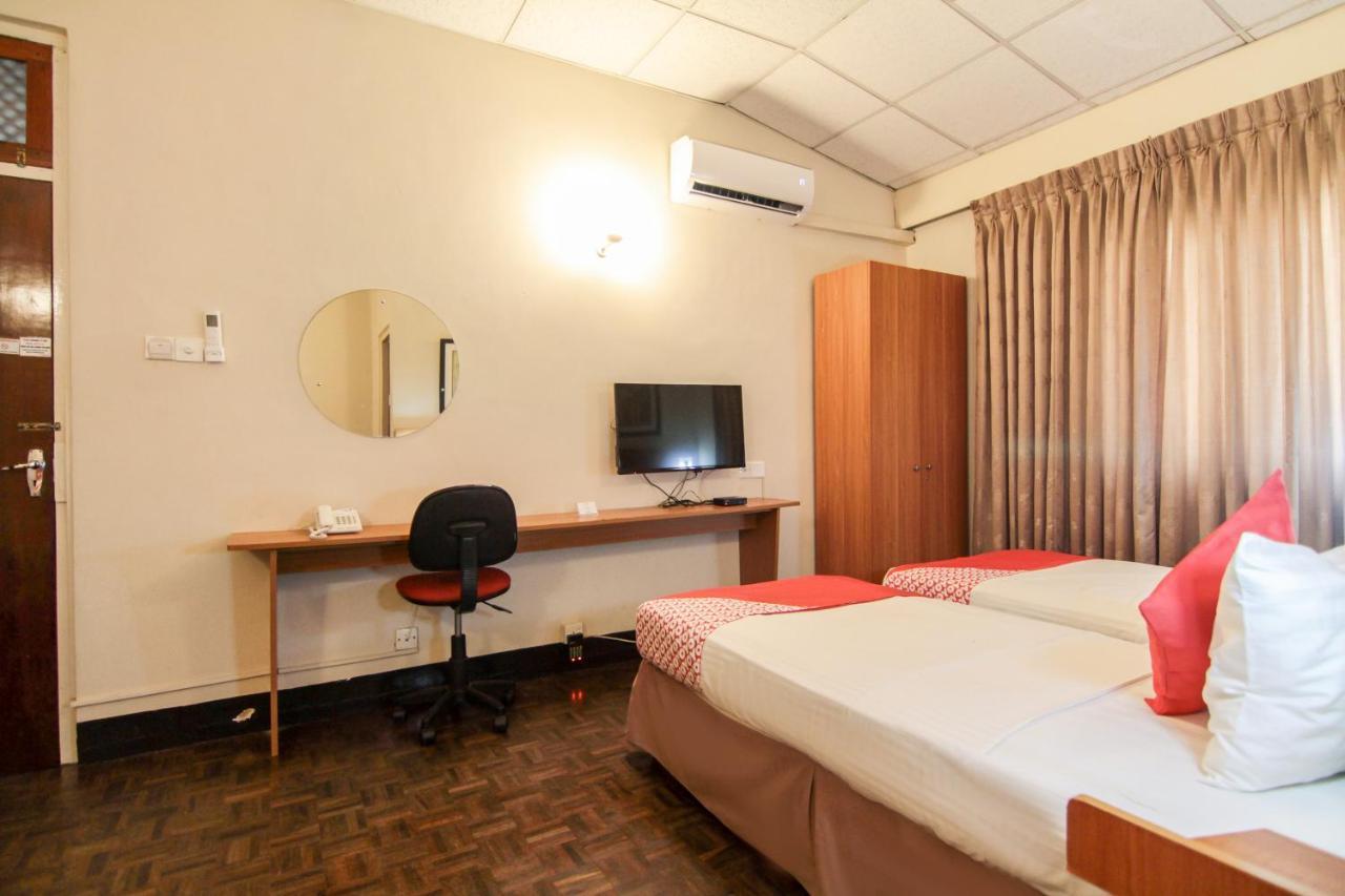 Tropic Inn - Mount Lavinia Watumulla Exterior photo