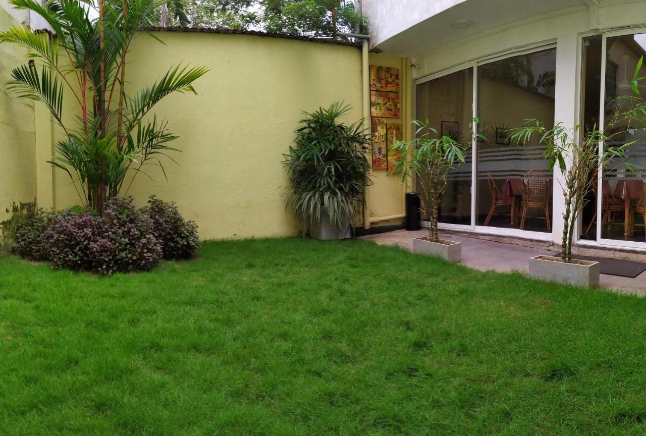 Tropic Inn - Mount Lavinia Watumulla Exterior photo